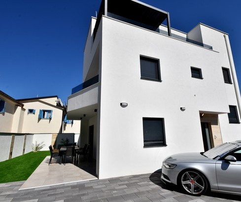 Casa di lusso in vendita a Srima