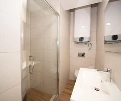 Kamenný dům přímo u moře na prodej v Kaštele v Chorvatsku