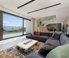 VILLA ESCLUSIVA CON VISTA MARE E PISCINA, A 300 M DALLA SPIAGGIA!