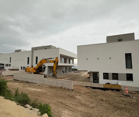 Luxusní vila s výhledem na moře na prodej v Kaštele v Chorvatsku