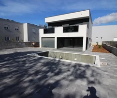 Villa indépendante à Zaton - quartier calme