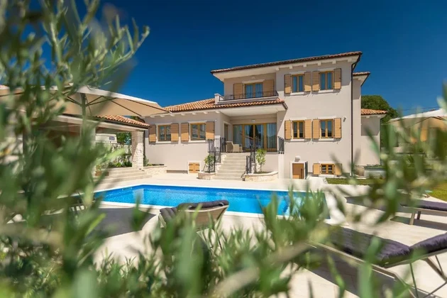 Istrie, Rovinj: Středomořská vila s luxusními detaily