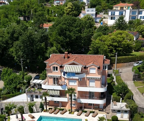 Kvarner, Opatija: Luxury villa with 8 apartments