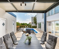 Willa na sprzedaż w Fažanie blisko morza z basenem w Chorwacji