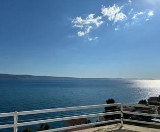 Krilo Jesenice, appartement de 3 pièces de 78 m2 avec vue sur la mer, à 120 m de la mer