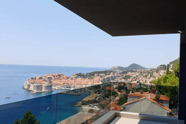 Luxuriöse Wohnung mit Meerblick in Dubrovnik zu verkaufen in Kroatien