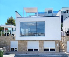 Gyönyörű villa Čiovón, medencével és lenyűgöző tengerre néző panorámával