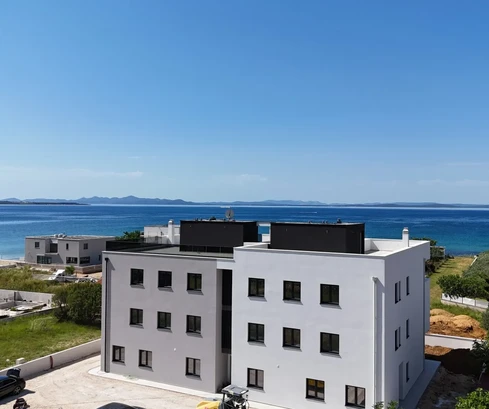 Appartement de luxe trois pièces avec vue sur la mer