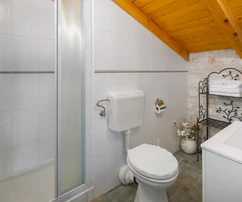 Villa in pietra in vendita a Tinjan Istria in Croazia