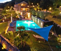 Villa con vista panoramica su Montona in vendita in Croazia
