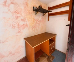 Krk, Baška, detached house with two apartments and a spacious garden