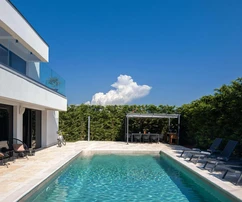 Luxury Villa with Heated Pool in Lovrečica, Umag: Serene Living by the Adriatic