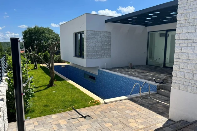Modern villa with a swimming pool for sale in Rovinj in Croatia