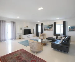 Krásná vila s prostornou zahradou a bazénem, Istrie, Poreč