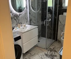 Kaštel Štafilić, dwupokojowe mieszkanie o powierzchni 53,2 m2 z ogrodem 100 m2 i miejscem parkingowym