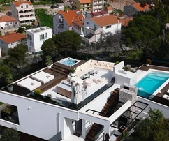 Trogir, villa di lusso 312 m2, con piscina, garage e giardino curato