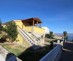 Casa independiente con hermosa vista al mar