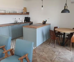 Lovran, beautiful house with three apartments 50 m from the sea