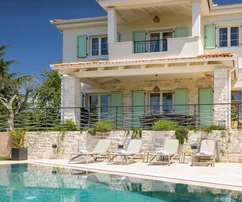 Istria, Višnjan, Stunning villa with panoramic views of nature for sale