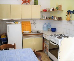 Piękny dom apartamentowy nad morzem w pobliżu Trogiru