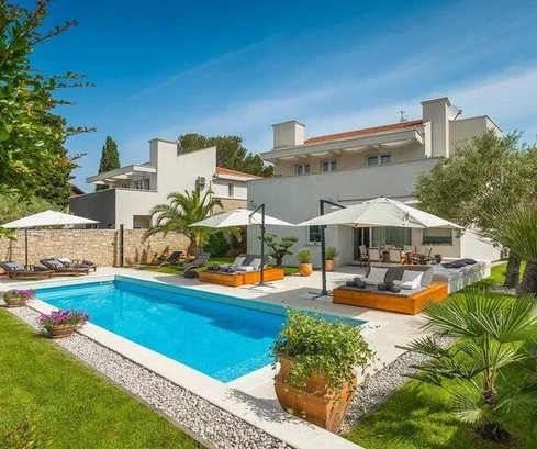 Rovinj, Rovinjsko Selo: Captivating villa with pool near historical town