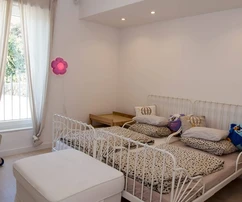 Villa isolée à Dugi Rat disponible à l'achat en Croatie