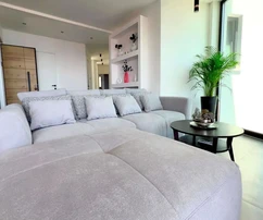 EKSKLUZYWNY APARTAMENT Z PANORAMICZNYM WIDOKIEM NA MORZE, 150 M OD PLAŻY!