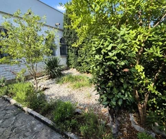 Proprietà familiare con annesso