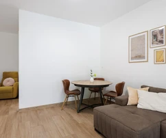 Dubrovnik, Lapad, Zweizimmerwohnung mit Terrasse und Parkplatz in der Garage