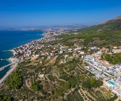 Luxusní vila s bazénem na prodej v Podstraně v Chorvatsku