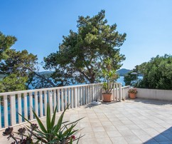 Luxus apartmanház a tengerparton Lastovo szigetén