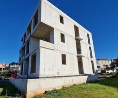 Čiovo, Okrug G, casa di appartamenti di 400 m2, con 6 appartamenti, vista mare