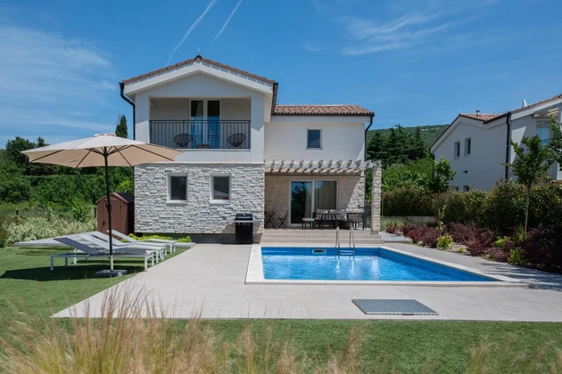 Istria, Sveti Lovrec Labinski, moderná vila s panoramatickým výhľadom na more