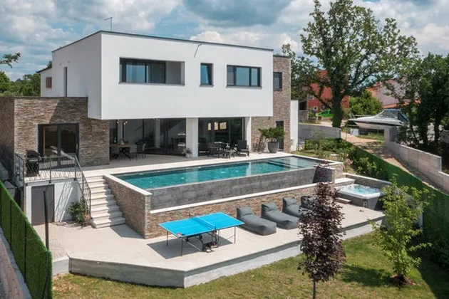 Istria, Buje: Villa moderna rodeada de naturaleza