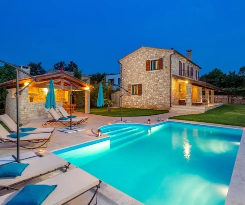 Bellissima villa in pietra con piscina, Istria, Svetvinčenat