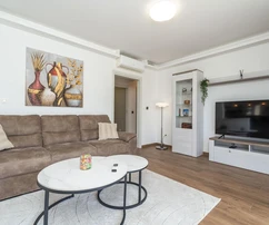 Casa moderna con piscina disponibile a Rijeka Dubrovačka per l'acquisto in Croazia