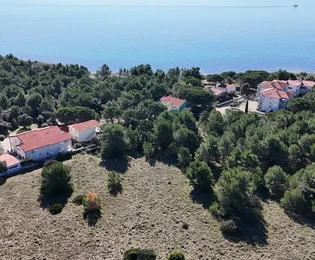 Terreno edificable (bajo plan UPU) a 150 m del mar
