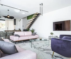 Luxus ikerház tengerparti elhelyezkedéssel eladó Kostrenában Horvátországban