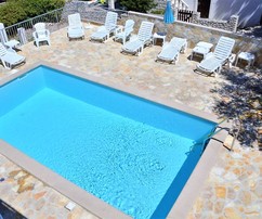 Villa Brac avec piscine et vue sur la mer, appartements entièrement meublés