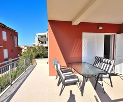 VENDU - Maison avec vue mer à vendre à Tribunj