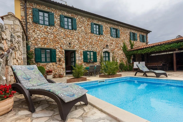 Charming villa with a pool for sale in Bribir in Croatia