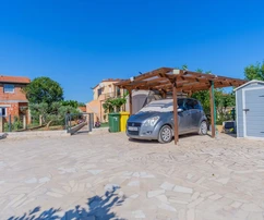 Villa in vendita a Valdebek con appartamenti indipendenti in Croazia