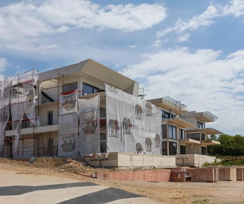 Dreizimmer-Wohnung mit Pool in Omišalj zu verkaufen in Kroatien