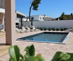 Zaton, moderne Villa mit Pool und großem Garten