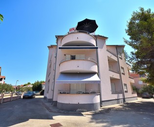 Prodej bytu s terasou ve Vodicích