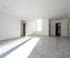 Čiovo, Okrug Gornji, appartamento con due camere da letto al piano terra con giardino e piscina privata