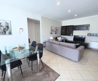 Istria, Novigrad, moderný trojizbový byt v centre mesta