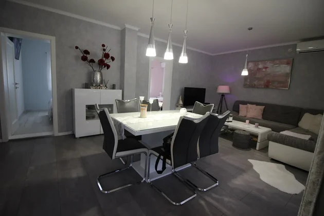 Dom rodzinny nad morzem na wyspie Vir - idylliczny styl życia