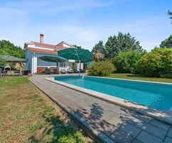 Labin, outskirts: Stunning renovated villa with pool and wellness area