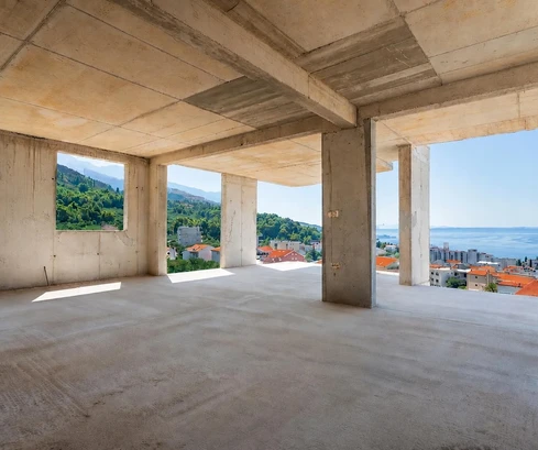 Makarska, Tucepi, třípokojový penthouse s panoramatickým výhledem na moře